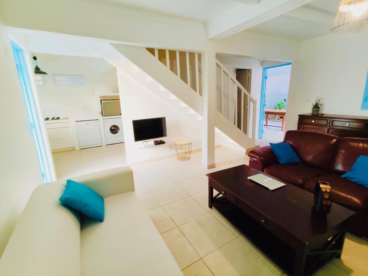 Location Maison Bleue Avec Piscine Privative Au Carbet Martinique Le Carbet Dış mekan fotoğraf