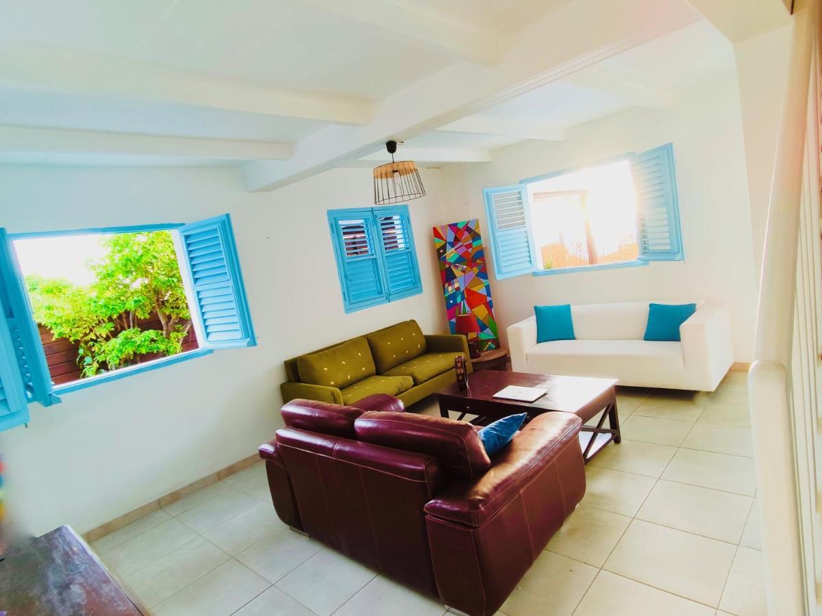 Location Maison Bleue Avec Piscine Privative Au Carbet Martinique Le Carbet Dış mekan fotoğraf