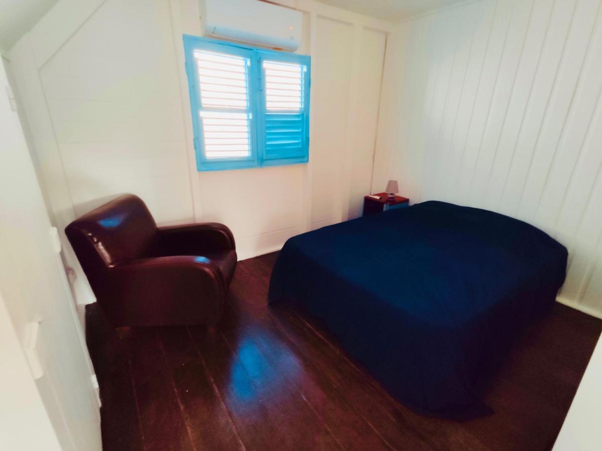 Location Maison Bleue Avec Piscine Privative Au Carbet Martinique Le Carbet Dış mekan fotoğraf