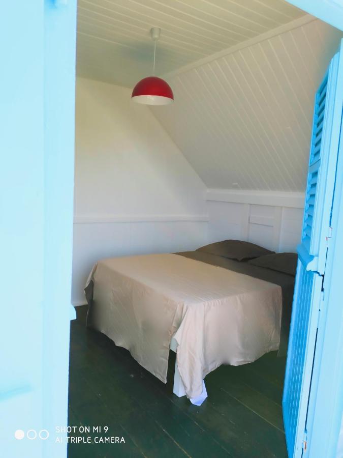 Location Maison Bleue Avec Piscine Privative Au Carbet Martinique Le Carbet Dış mekan fotoğraf